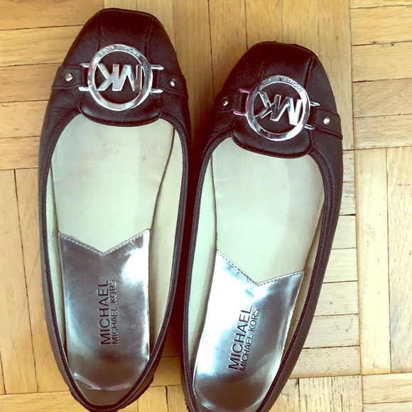 Micheal Kors flats - Picture 1 of 2